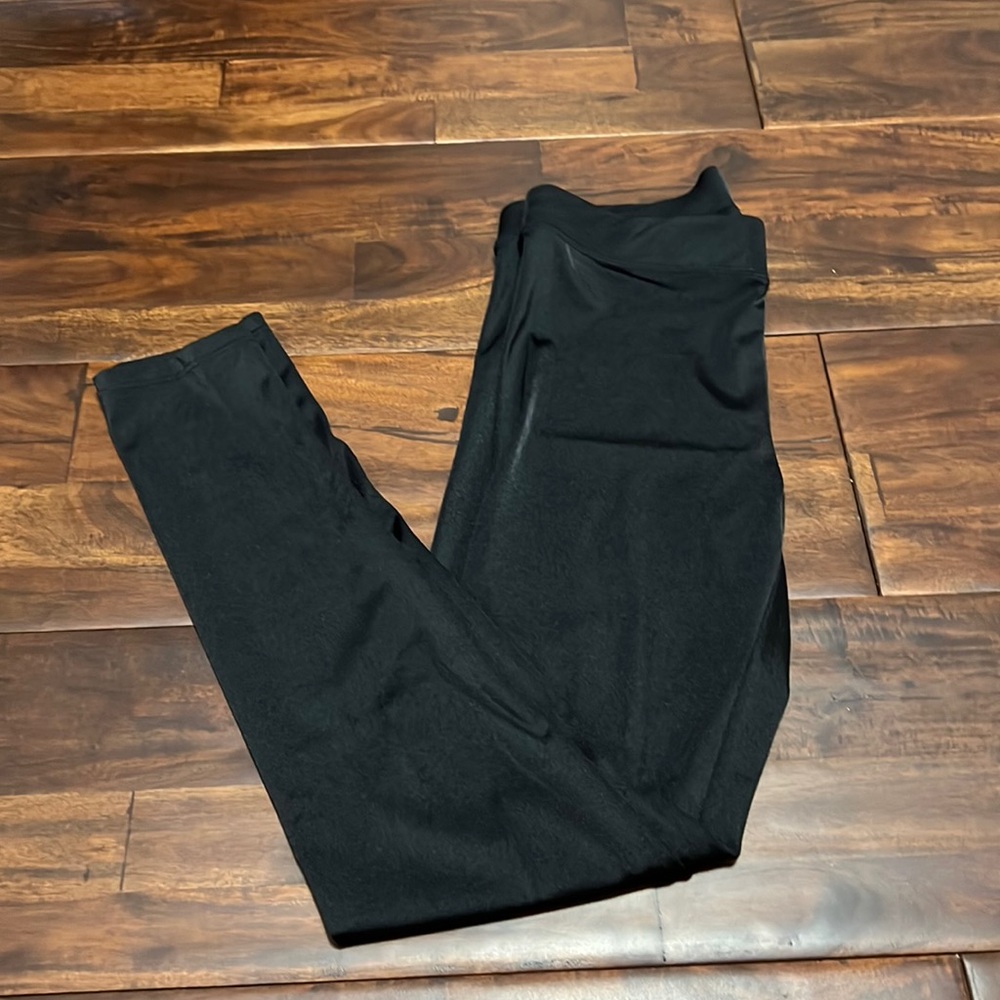 Women’s VS Pink shinny full length leggings. Sz L